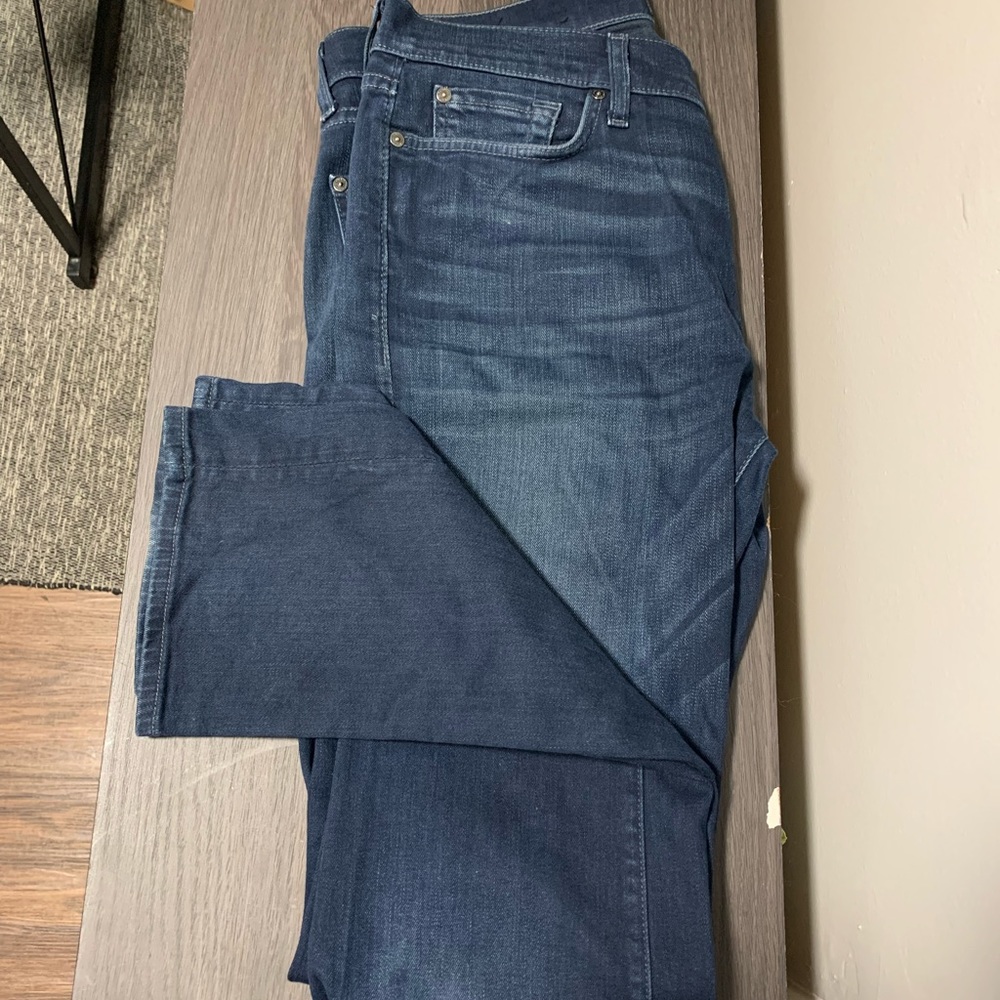 For all man kind Jeans.